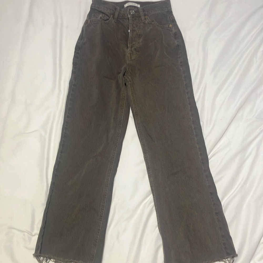 Women's Brown Jeans this is a size 22 but does not have that number on the chart